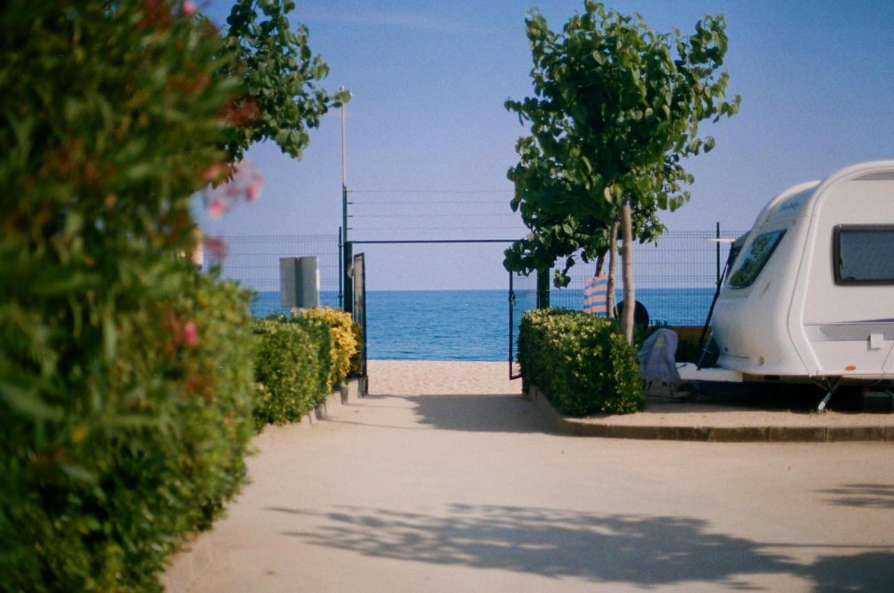 Camping Senia Caballo De Mar Pineda de Mar Exterior photo