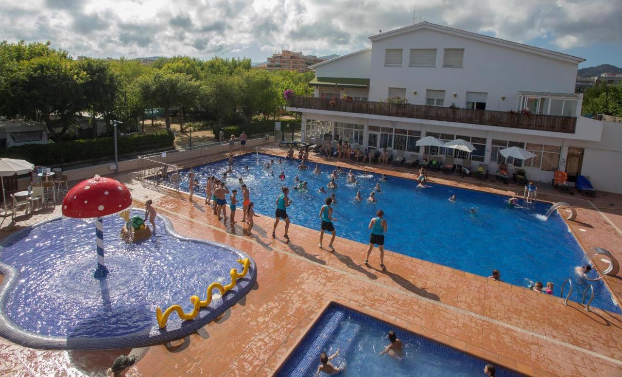 Camping Senia Caballo De Mar Pineda de Mar Exterior photo